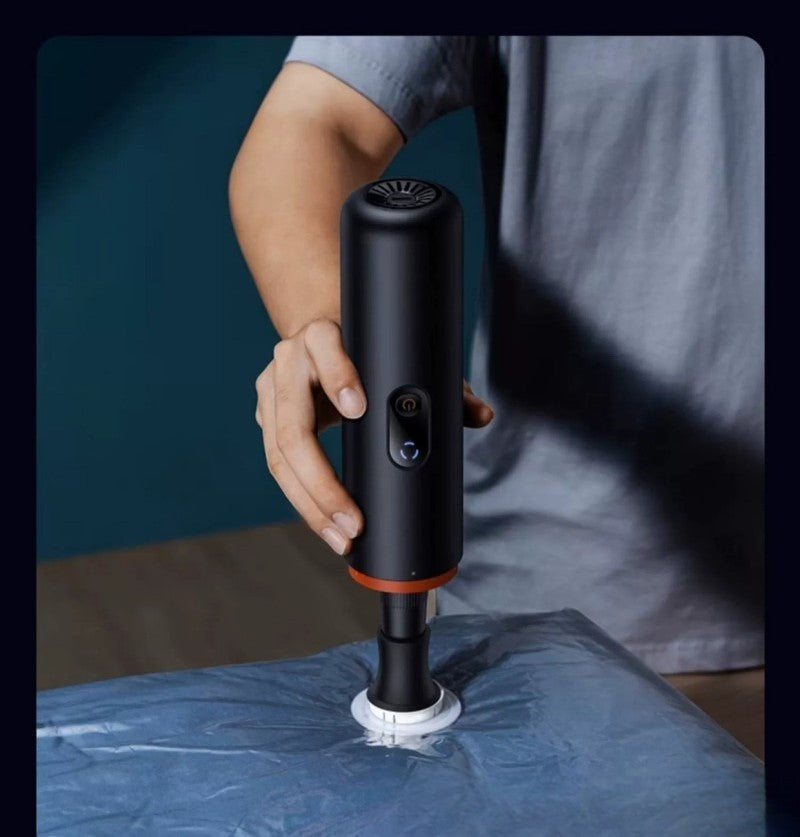 aspirateur a main nettoie plastique